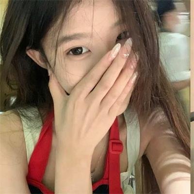 与鲨鱼游弋